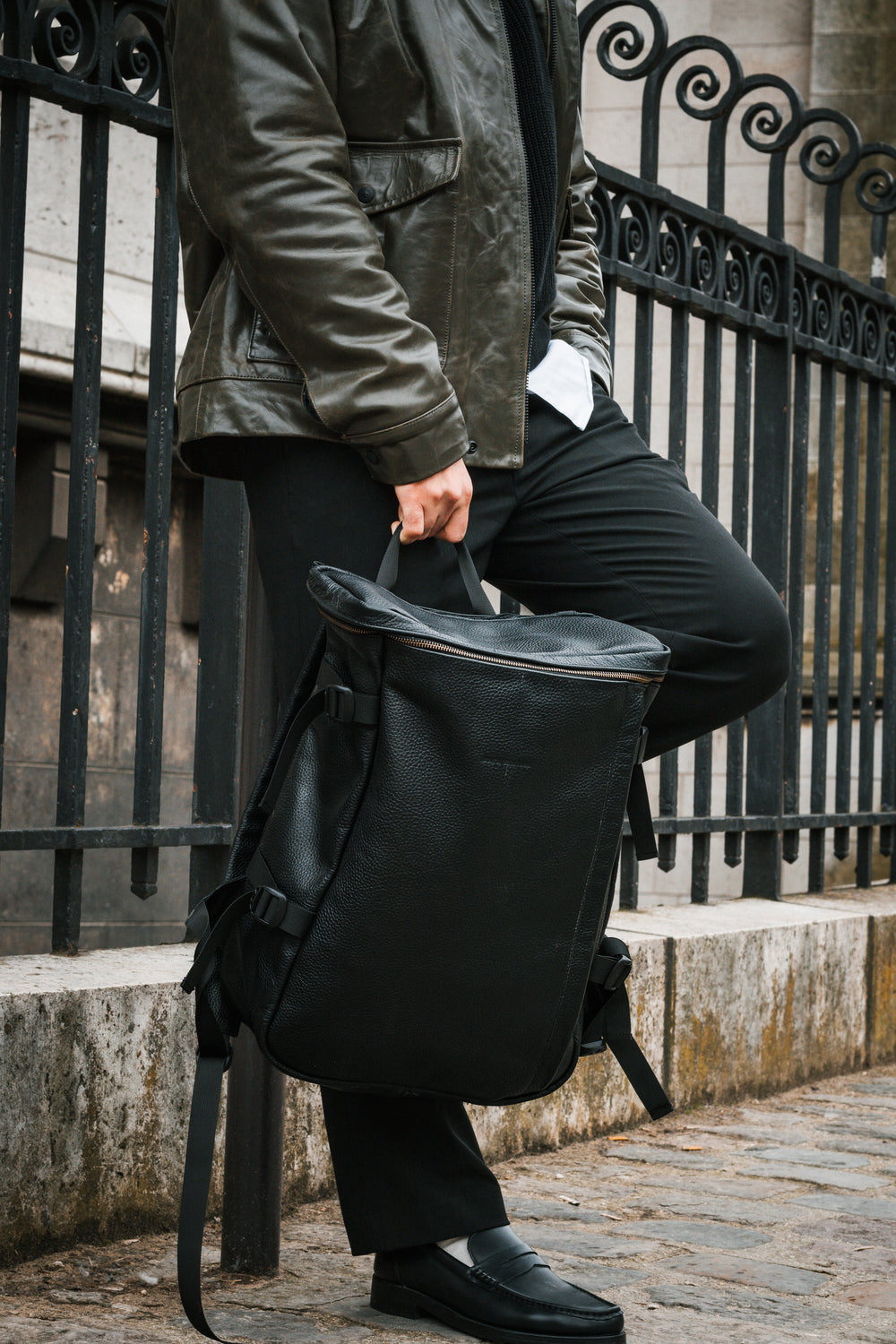 Eclipse Pebbled Leather Large Box 30L Bag