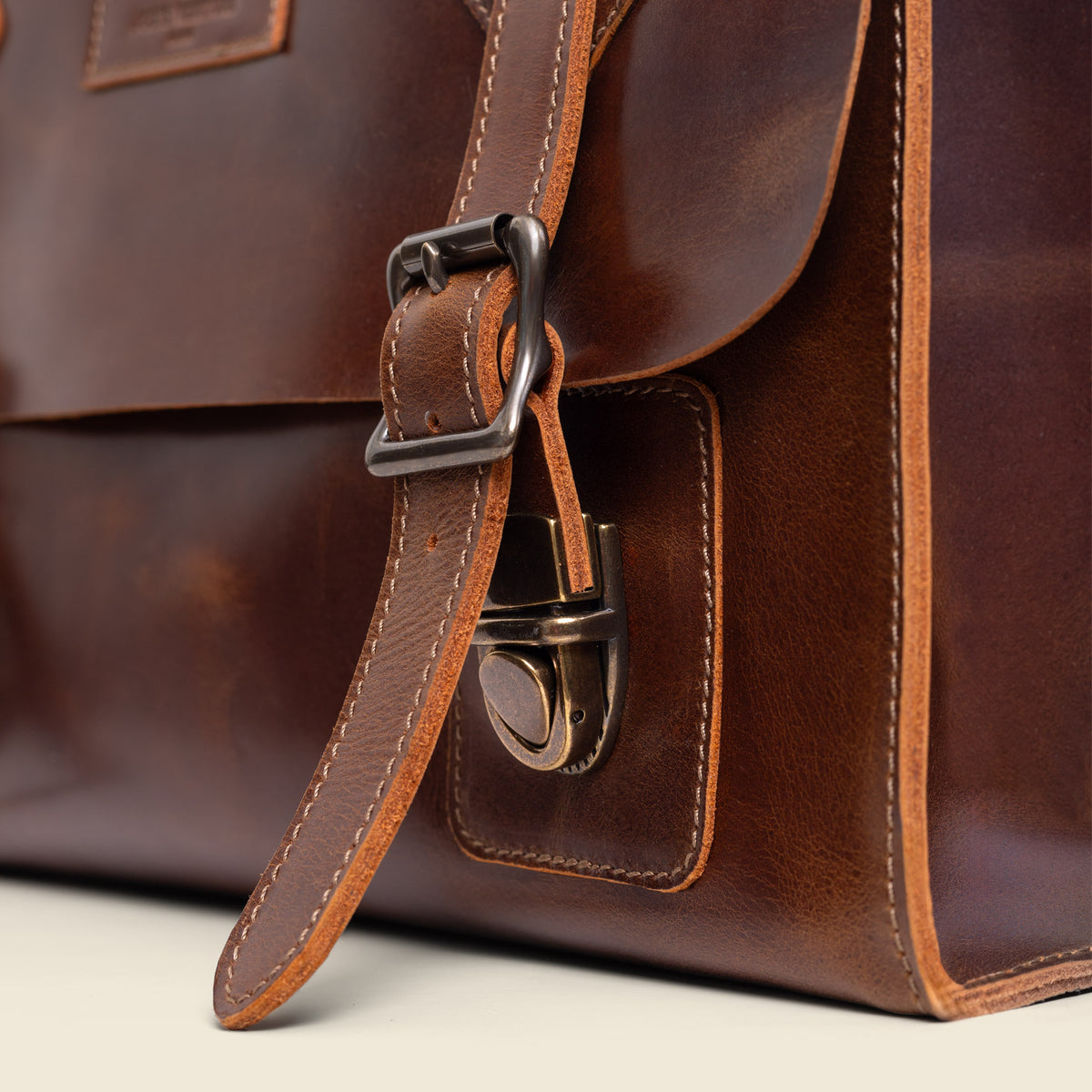 The "Vancouver" Handcrafted Leather Vintage Laptop Messenger Bag