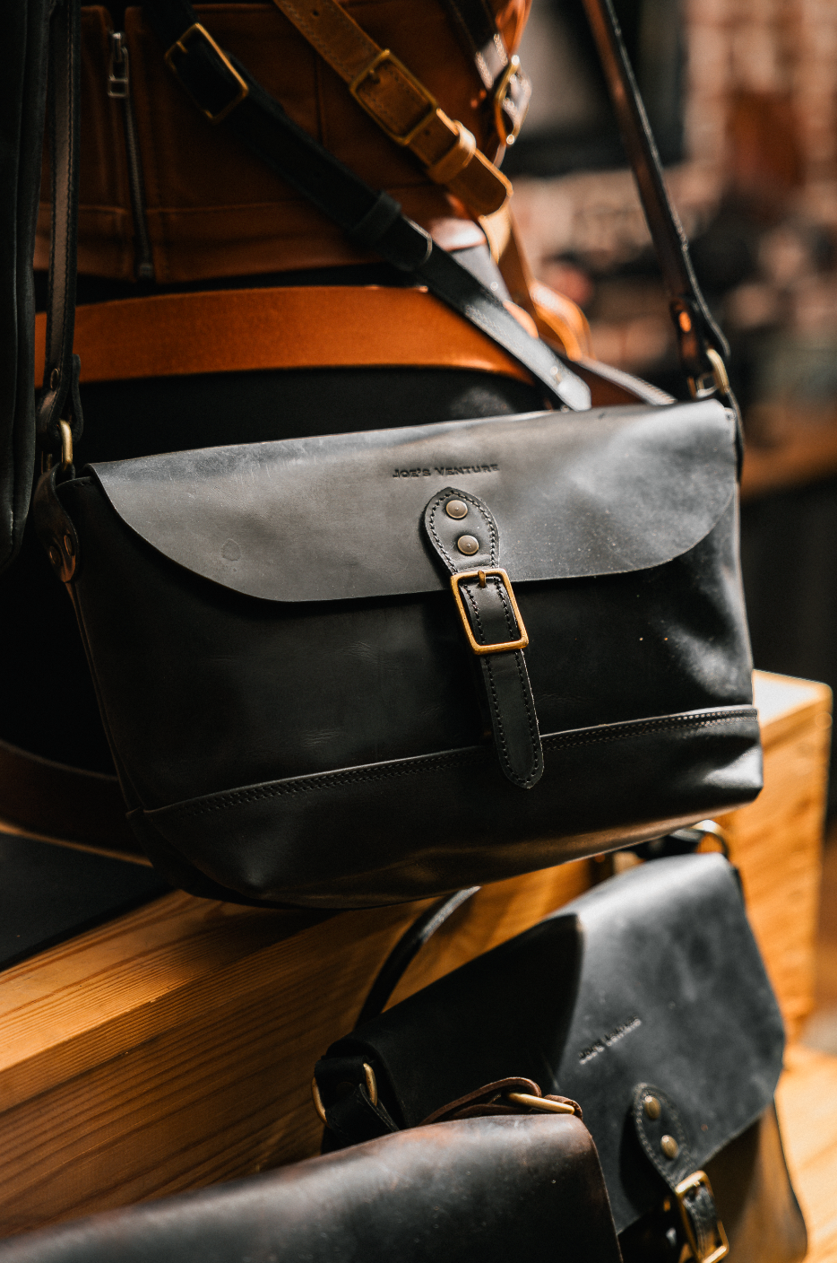 The "Naxos" handcrafted leather bag