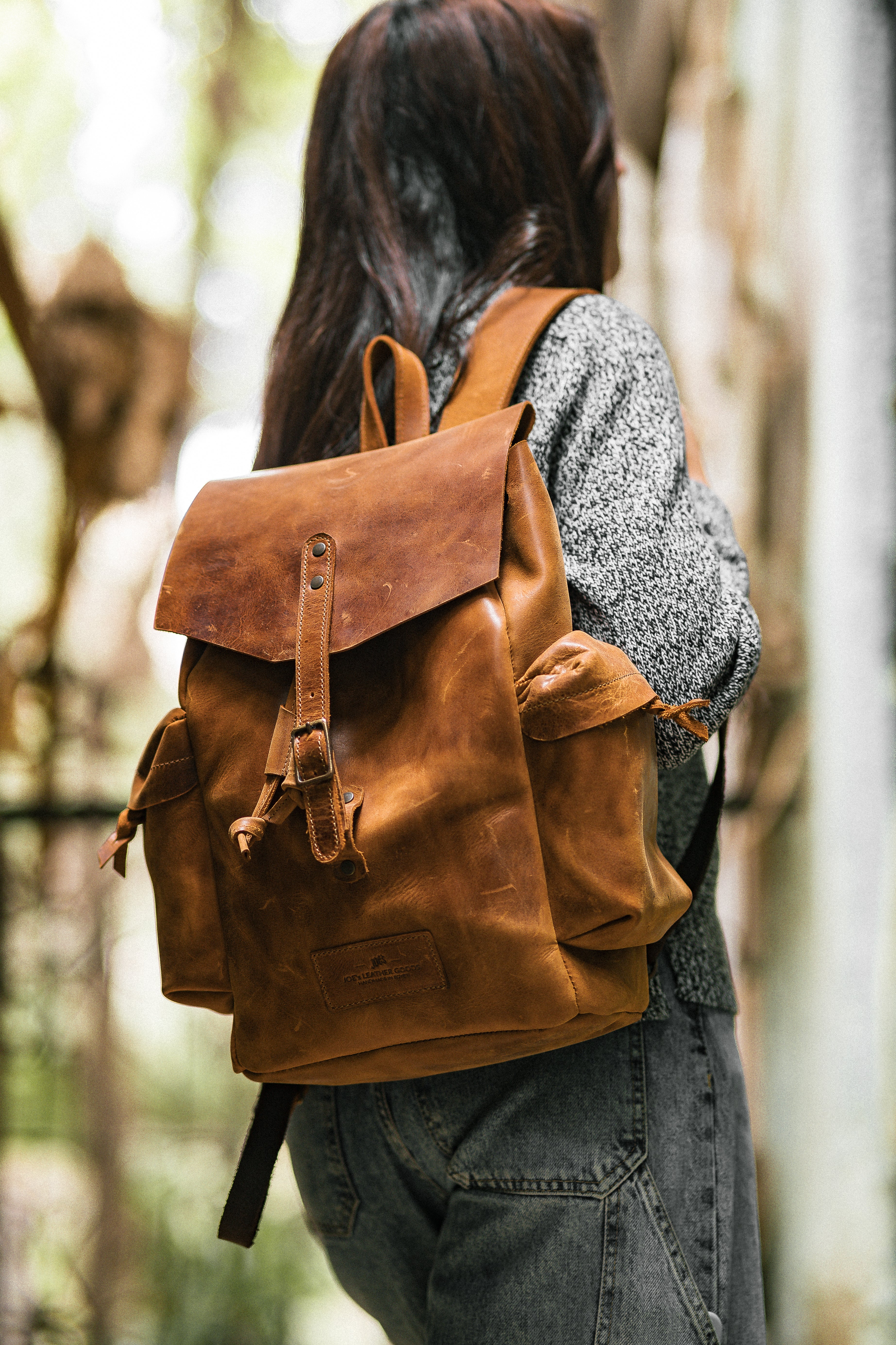 When Simplicity Becomes Sophisticated: The Power of Minimal Leather Design