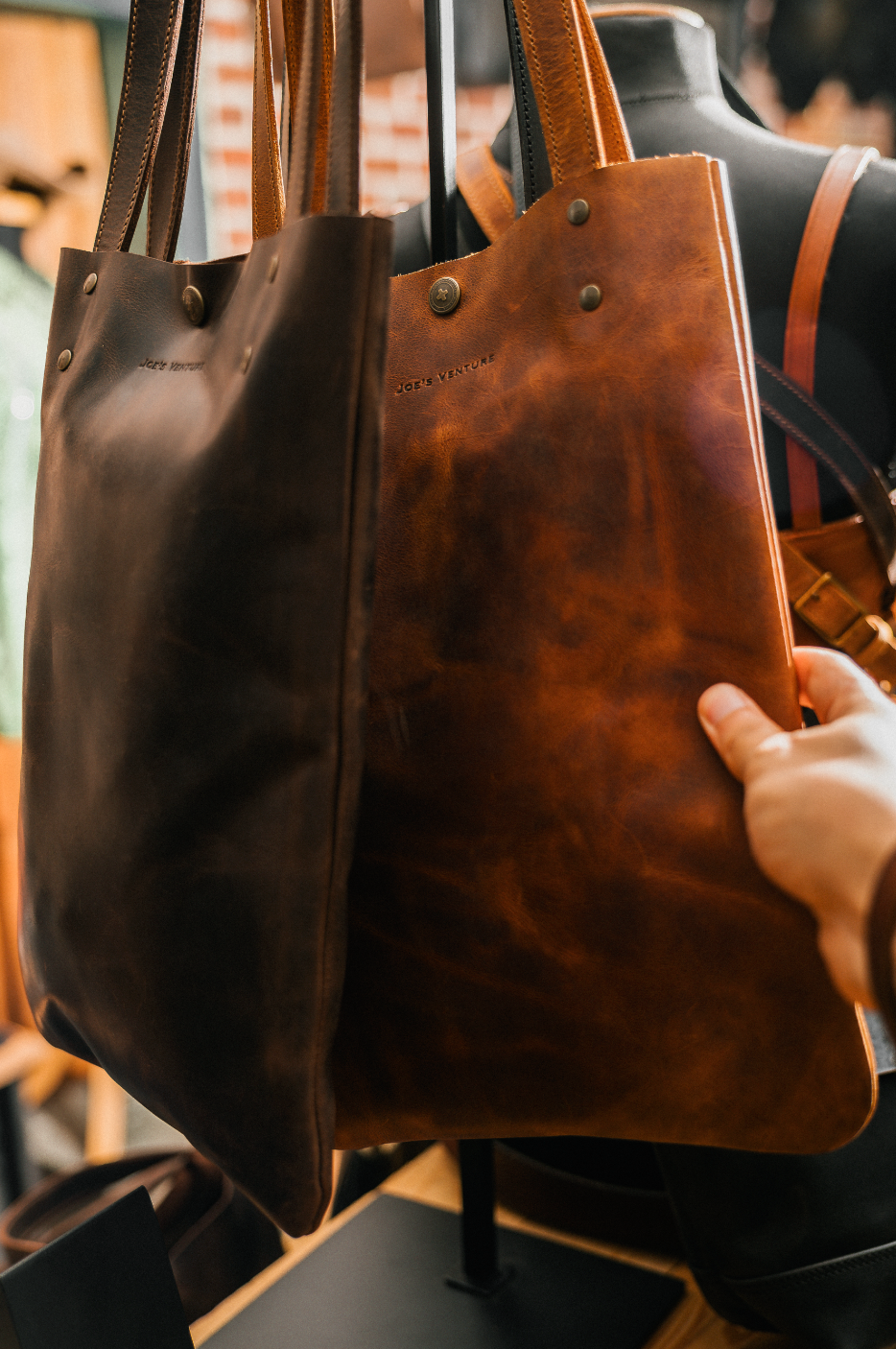 The "Cuba" handcrafted leather tote bag