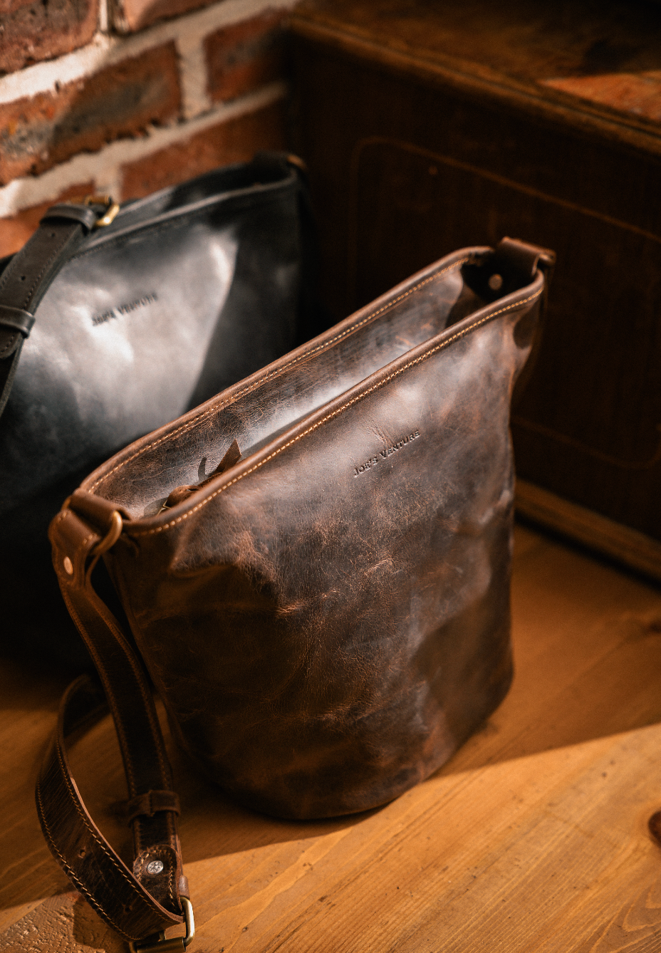 The "Porto" handcrafted leather bag