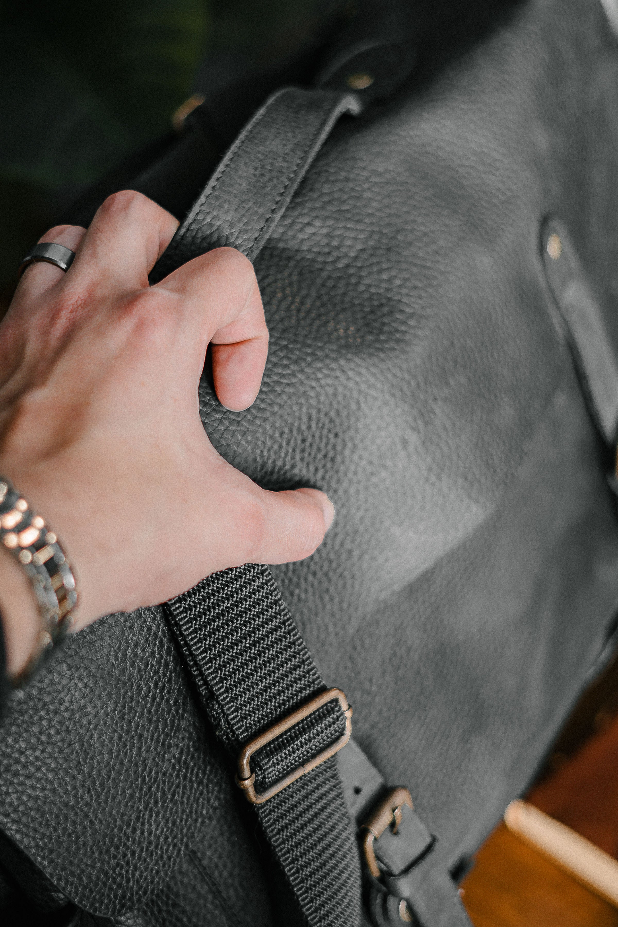 Vintage Pebbled Leather Messenger Laptop Bag