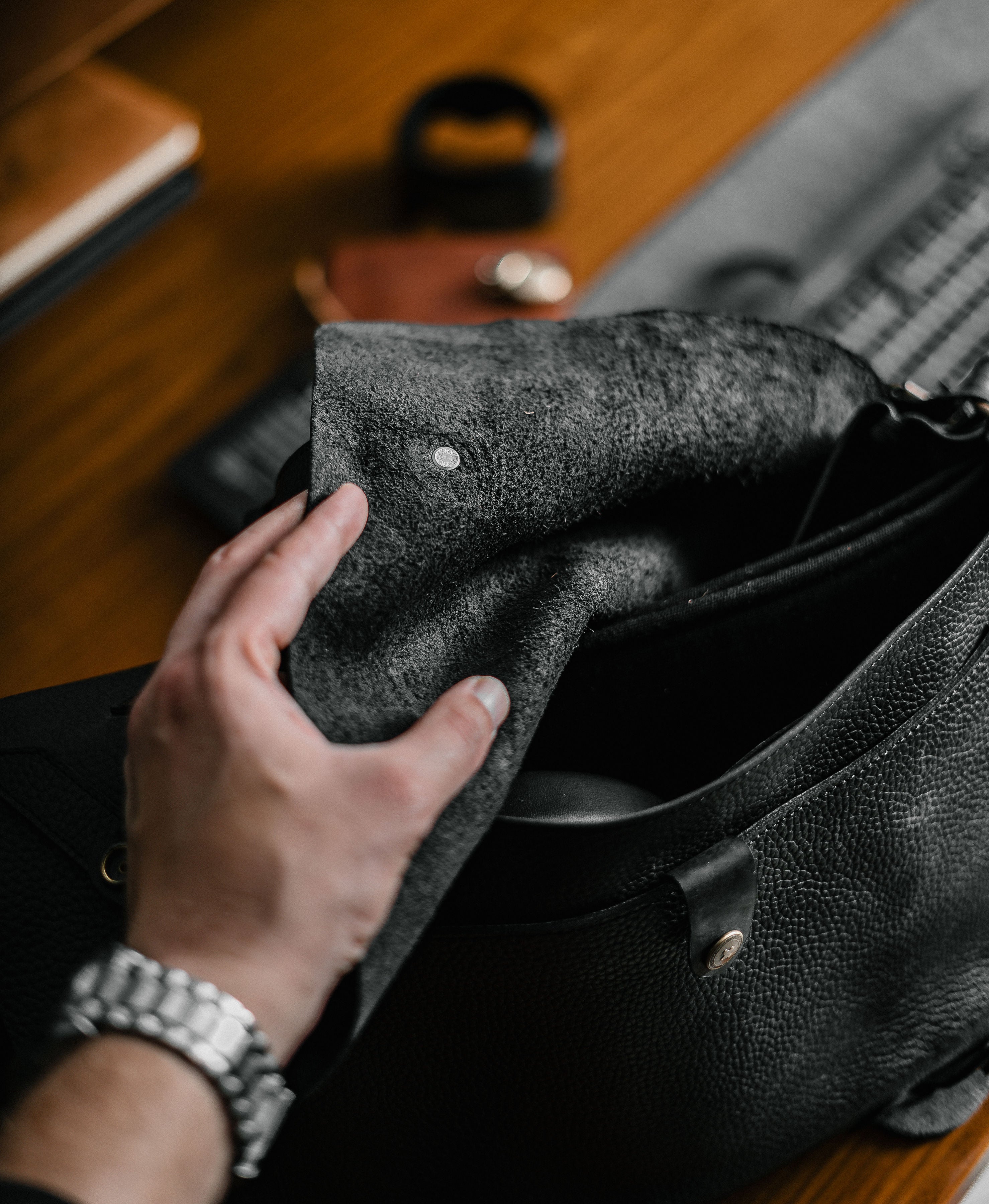 Vintage Pebbled Leather Messenger Laptop Bag